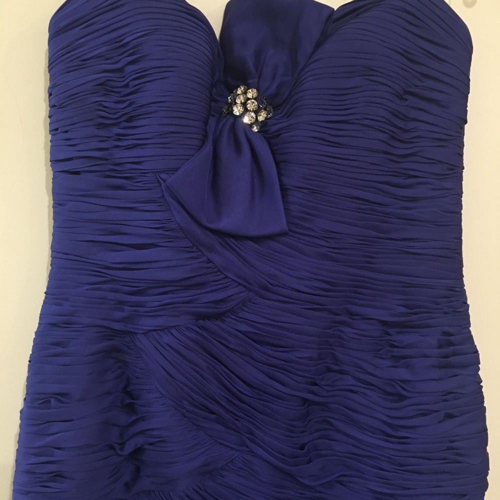 🍁🌺 Jovani gown for any occasion.